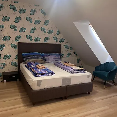 Apartment Your *
