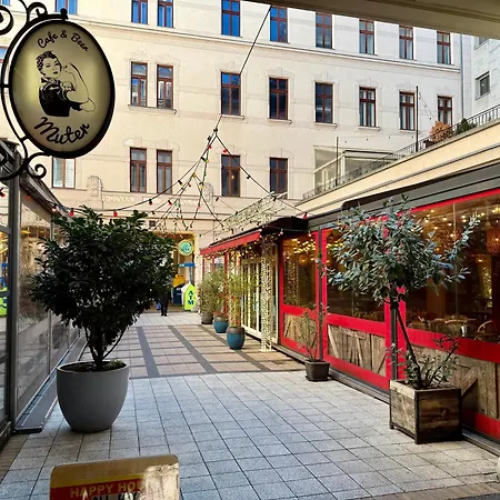 Lägenhet Your Budapest